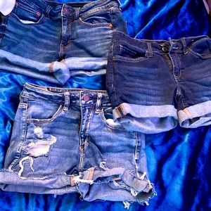 3 american eagle shorts